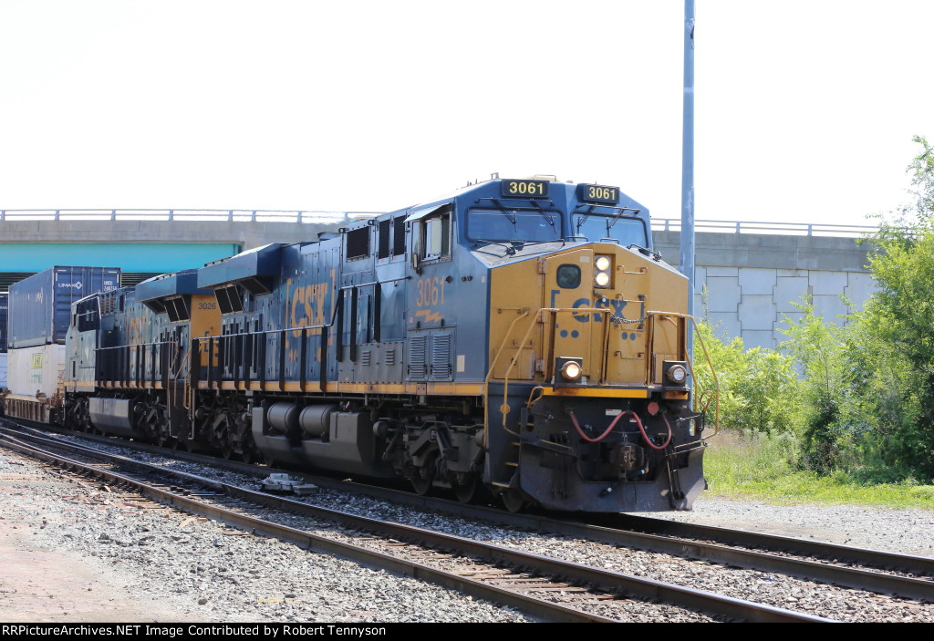 CSX Q007 Westbound